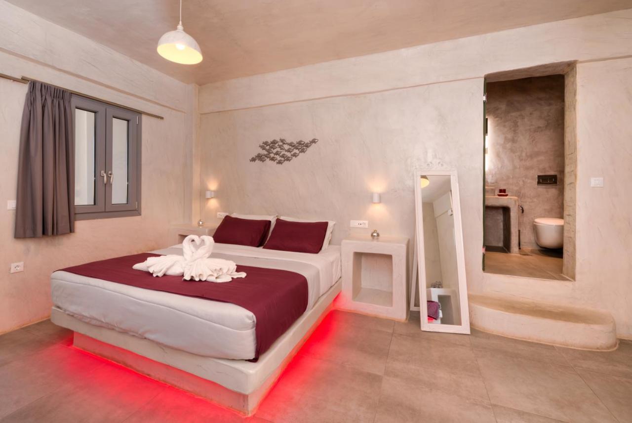 The Muses Of Santorini Private Jacuzzi Suites Vothon Exterior photo